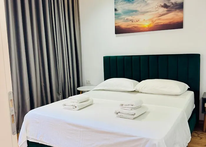 E&l Luxury Apartament *